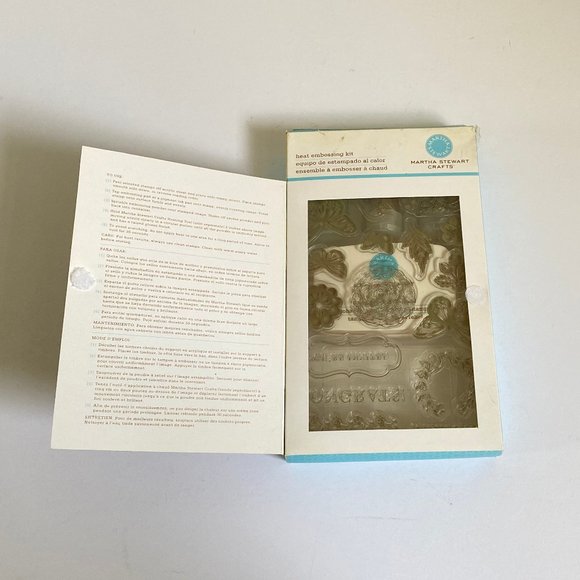 Martha Stewart Crafts Heat Embossing Kit - Picture 2 of 4